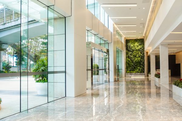 Hospital Glass Cleaning