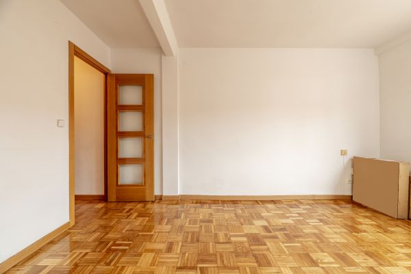 Wood Floor Revarnishing